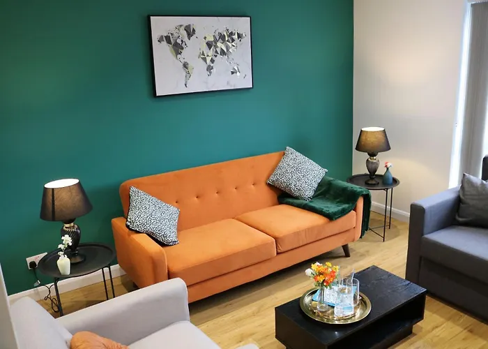 Rooms In Stylish House